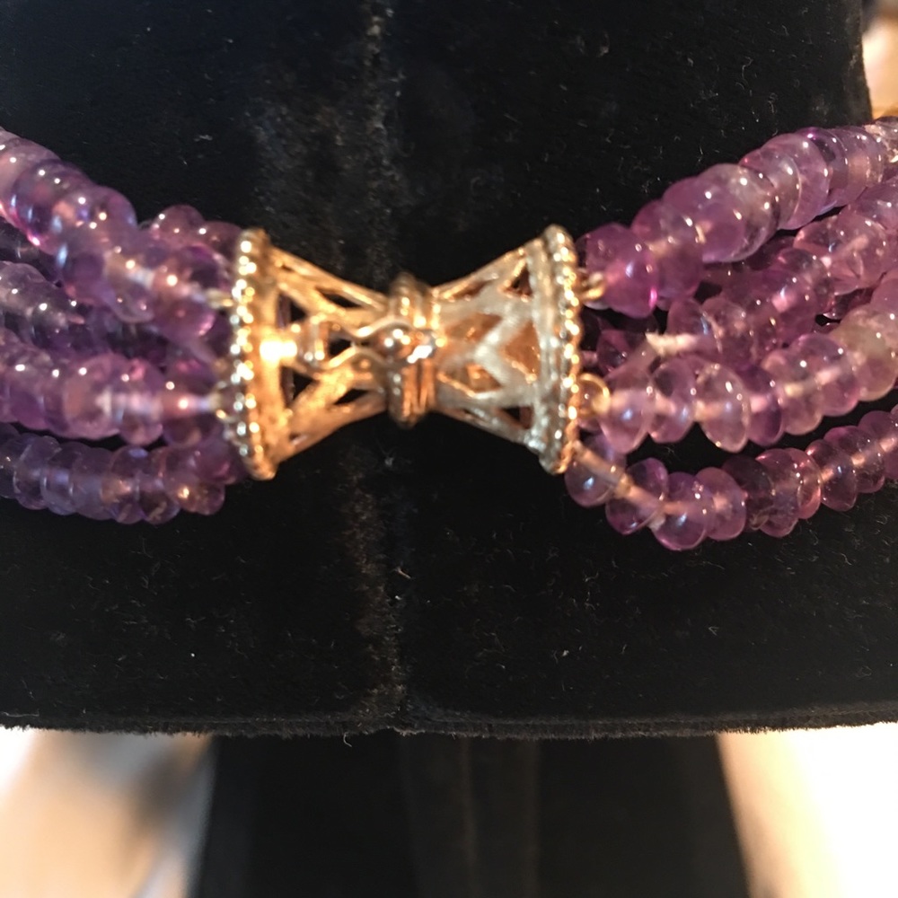 Jewelry - Picture 3 of 3